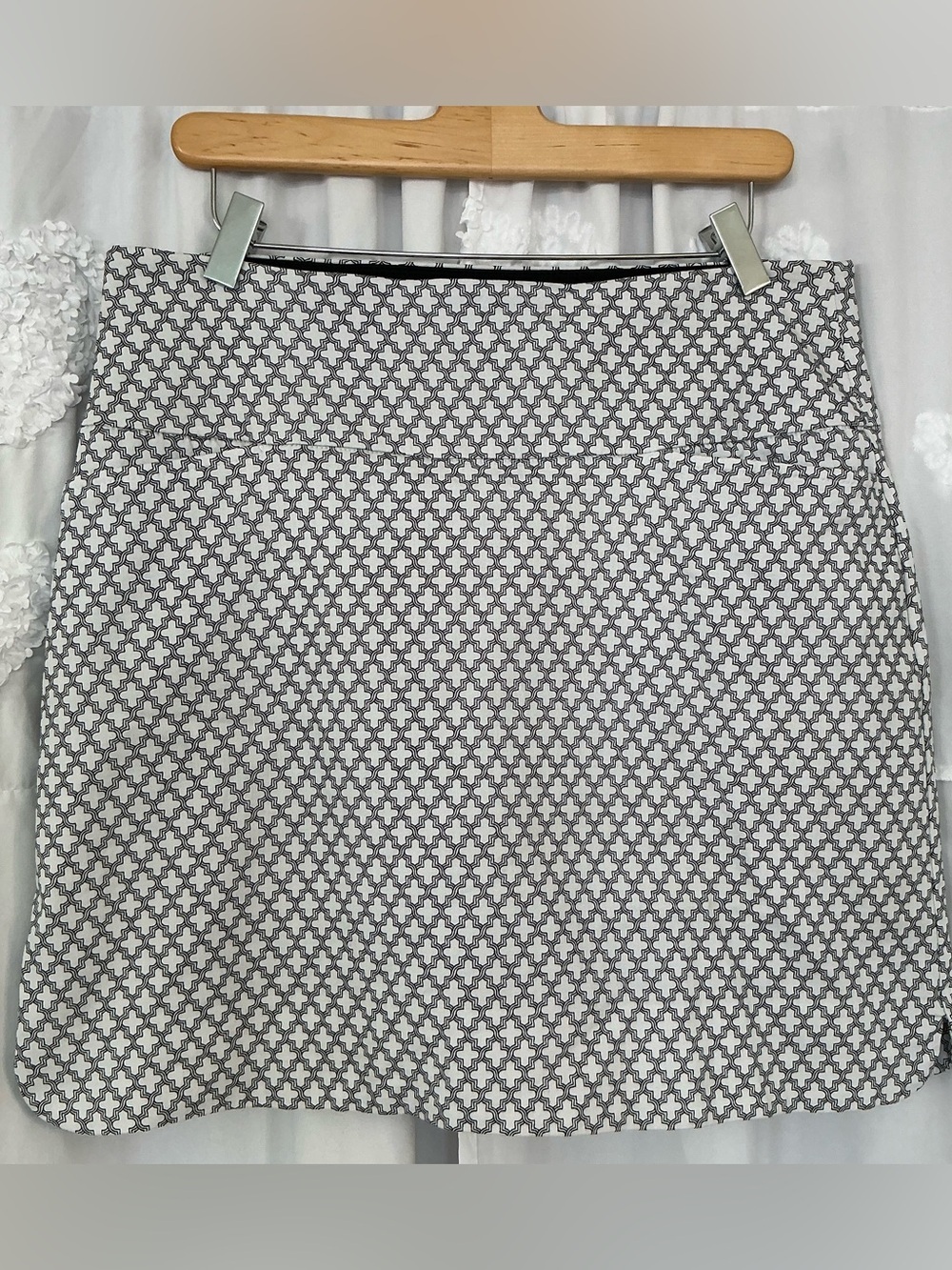 S.C. & Co. Womens Black White Pattern 360 Tummy Control Skort Front Pockets